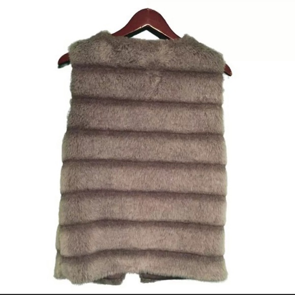 Joie Grey Soft Designer Trendy Women Fur Vest Sz M - Picture 4 of 5